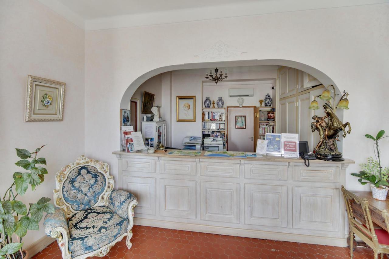 Le Chateau De Mei Lese La Croix-Valmer Bagian luar foto
