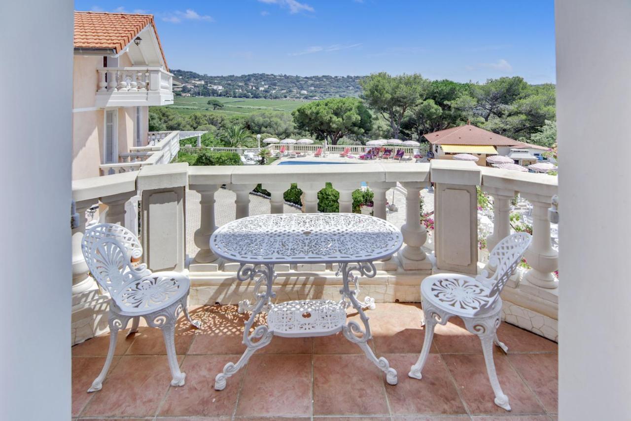 Le Chateau De Mei Lese La Croix-Valmer Bagian luar foto